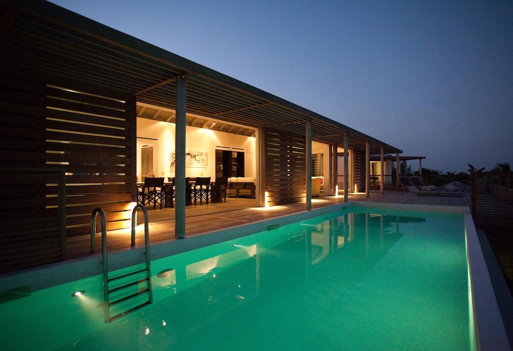 Le Sereno Hotel — 1