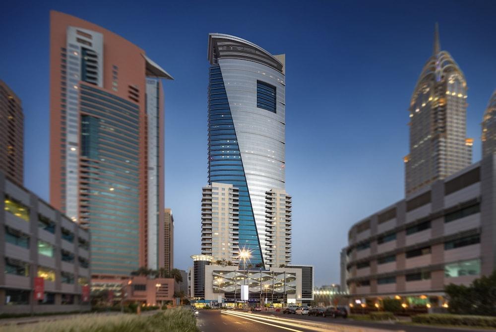 Staybridge Suites Dubai Internet City — 3