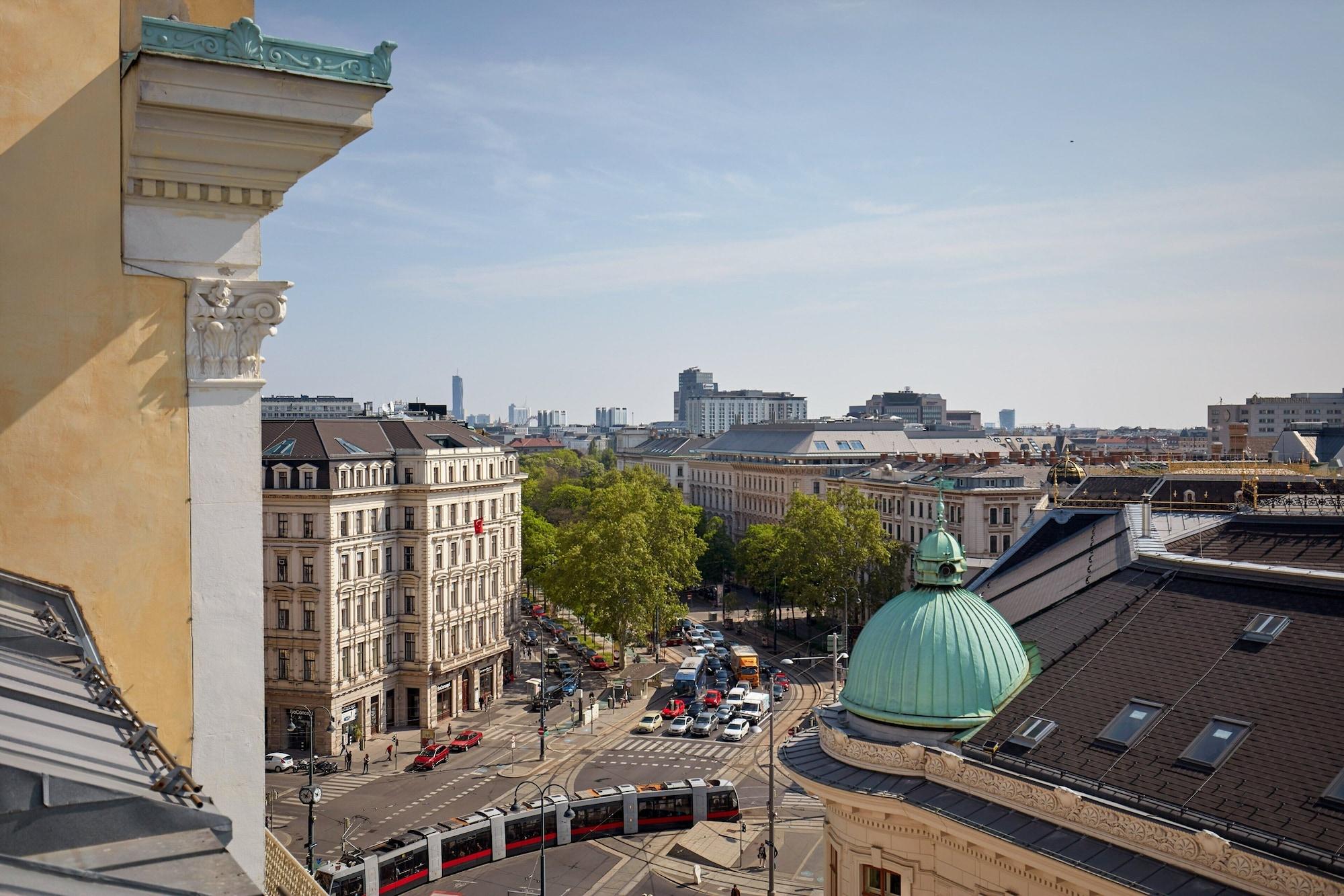 Hotel Imperial, a Luxury Collection Hotel, Vienna 2344 — 6