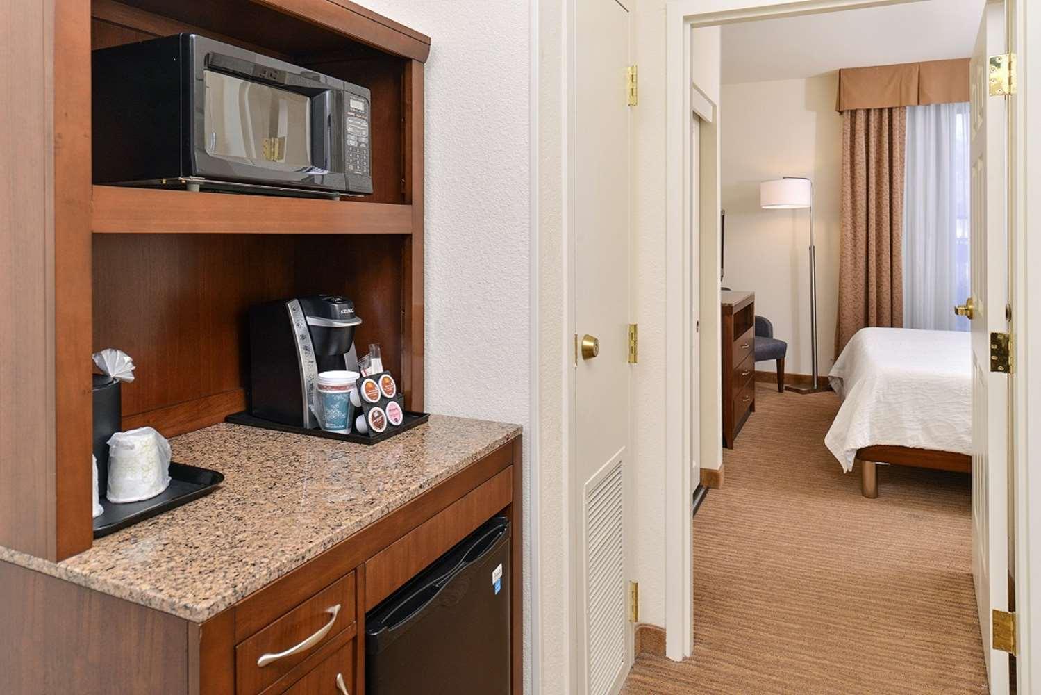 Hilton Garden Inn Dallas/Addison — 2