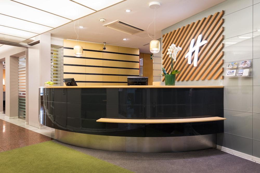 HOLIDAY INN VIENNA CITY 2324 — 7