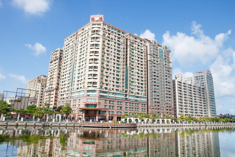 Tainan Wei Yat Grand 880535 — 1