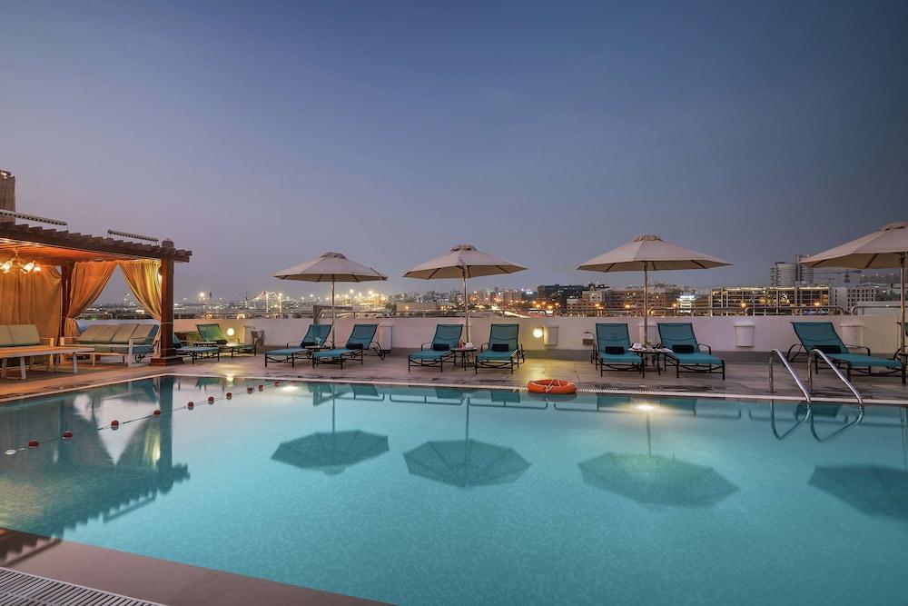 Hilton Garden Inn Dubai Jumeirah — 4