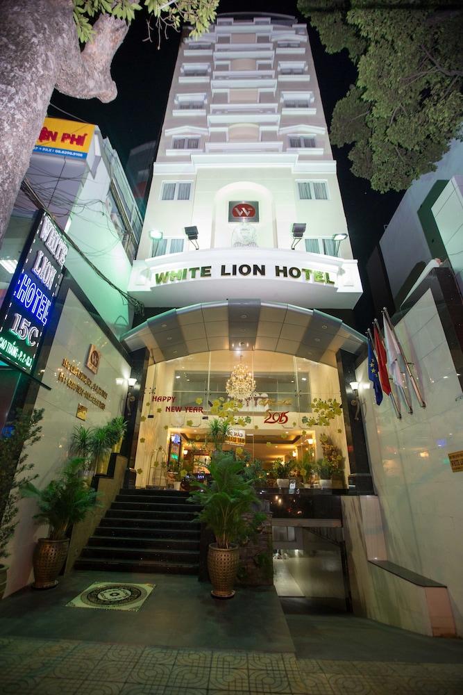 White Lion Hotel — 1