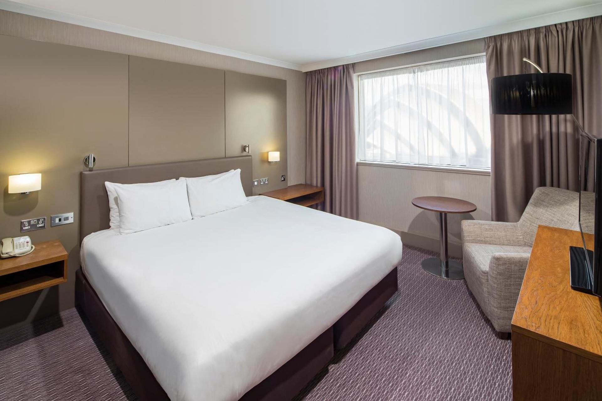 Crowne Plaza Glasgow — 10