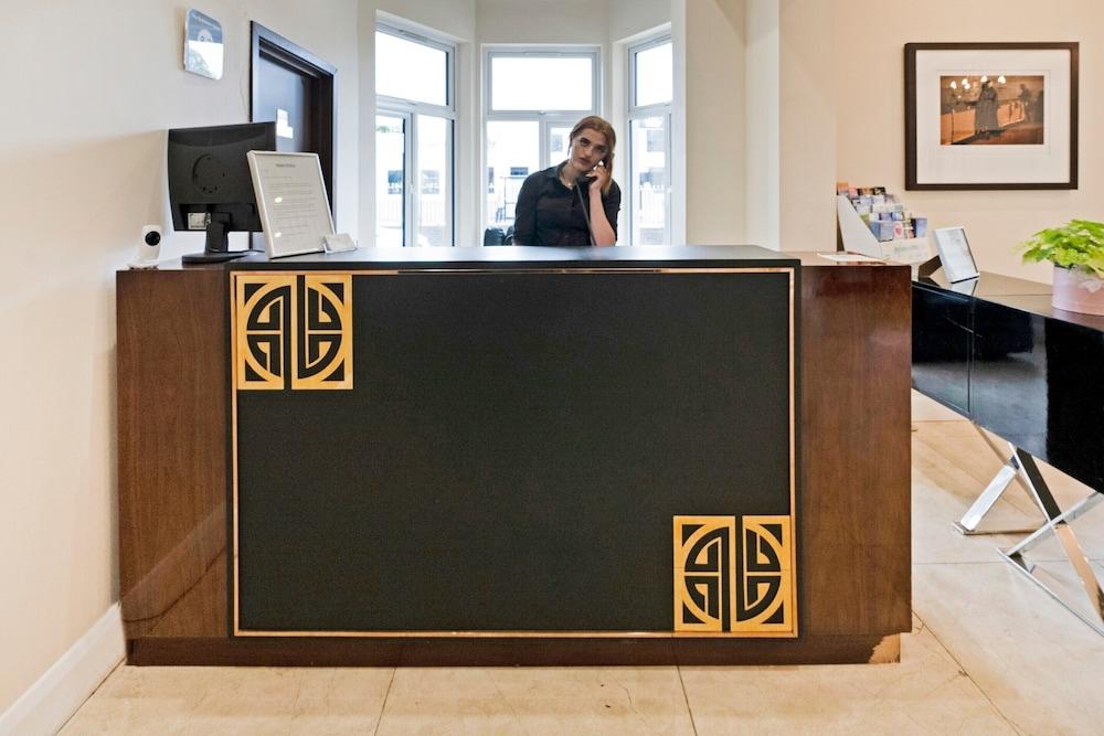 OYO The Baltimore Hotel — 6