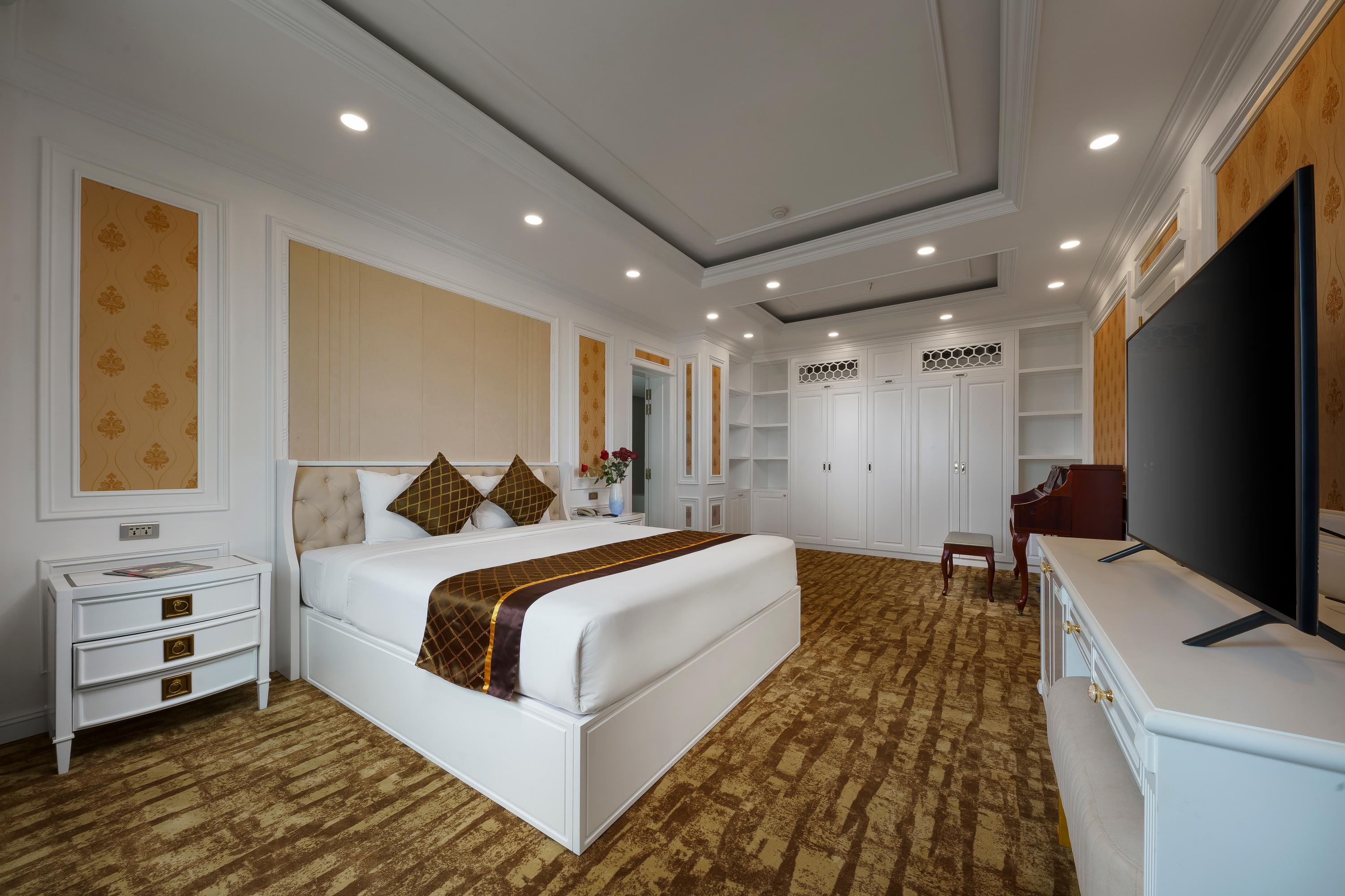 MITHRIN HOTEL — 10