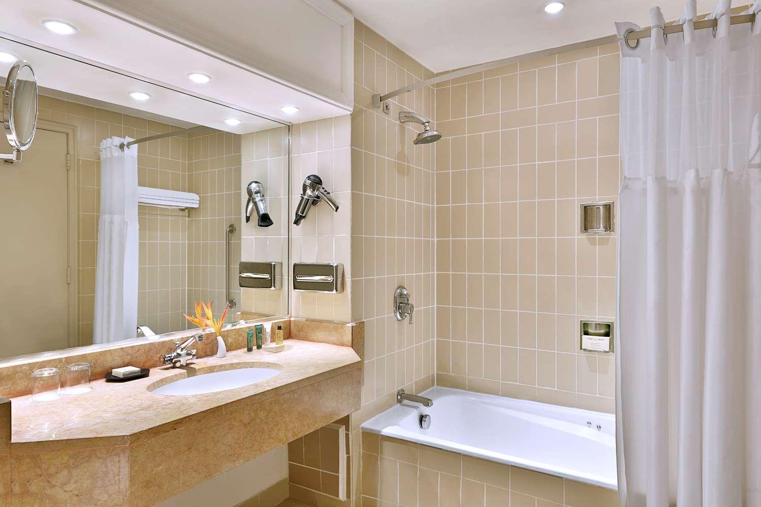 Hilton Yaounde — 9