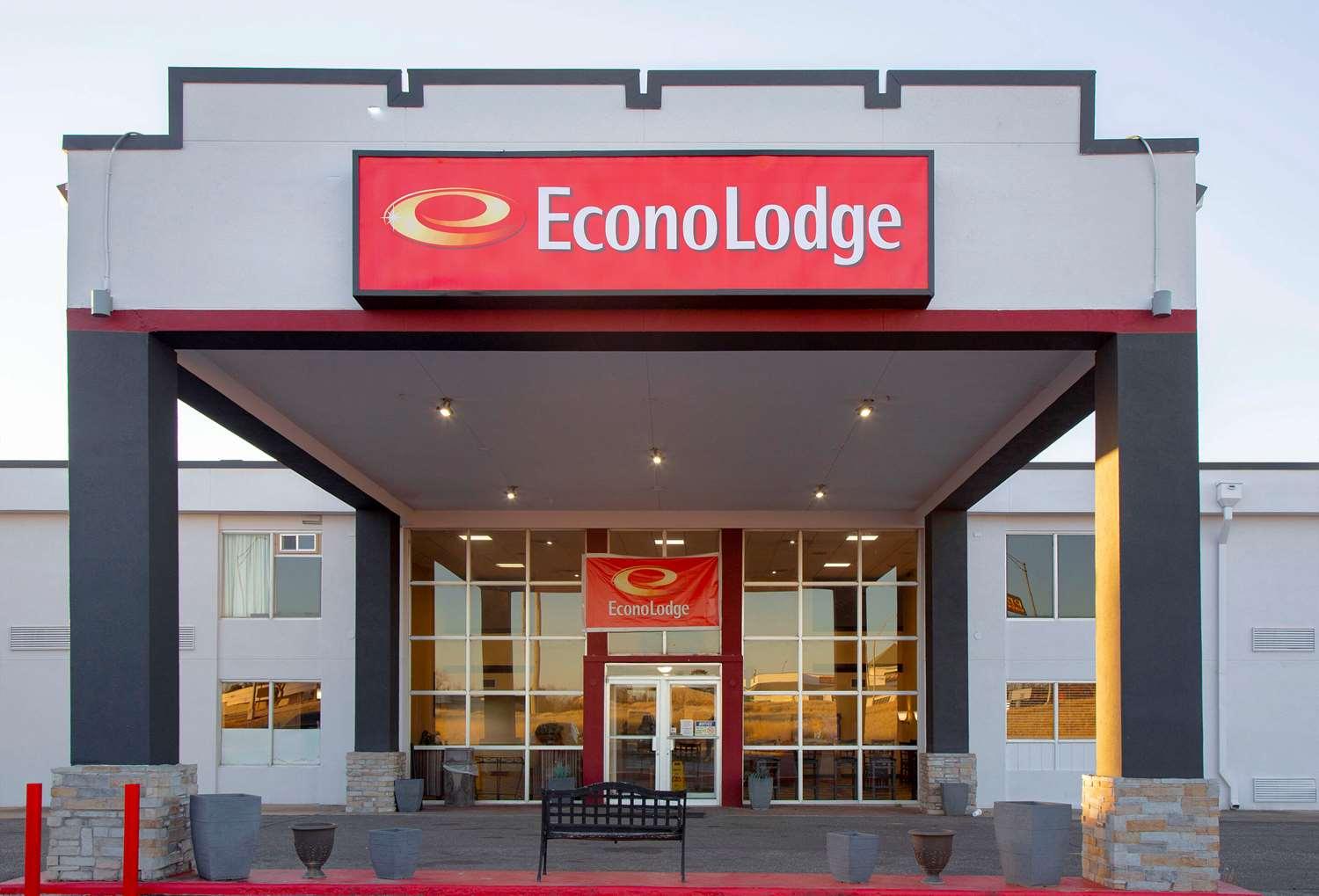 Econo Lodge Ardmore, OK — 1