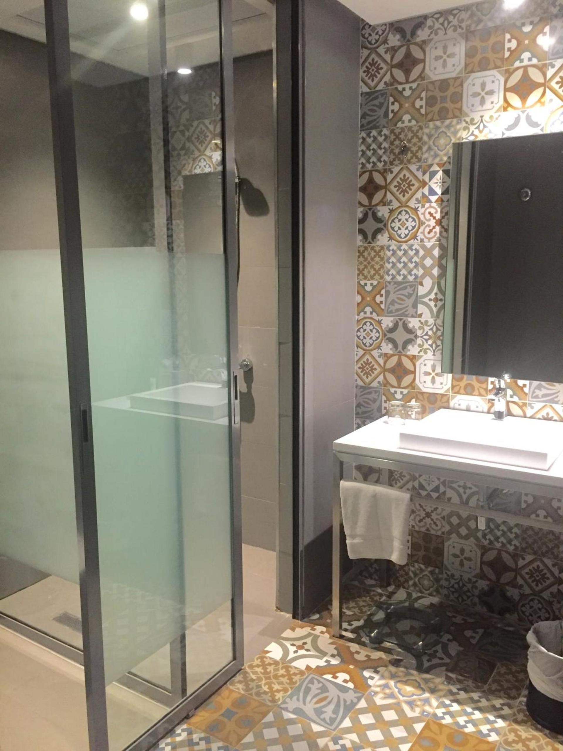 Intercontinental Abu Dhabi — 2