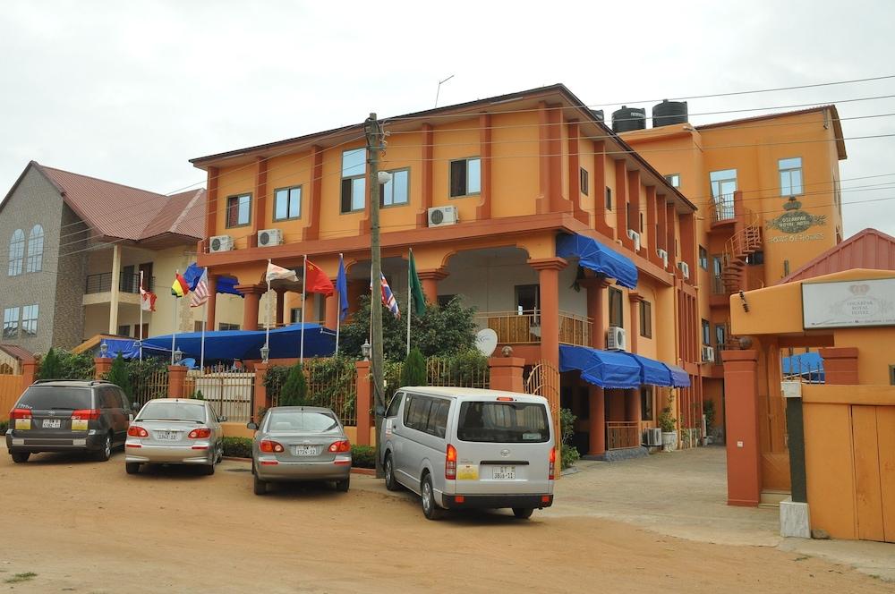 Oscarpak Royal Hotel 1150758 — 2