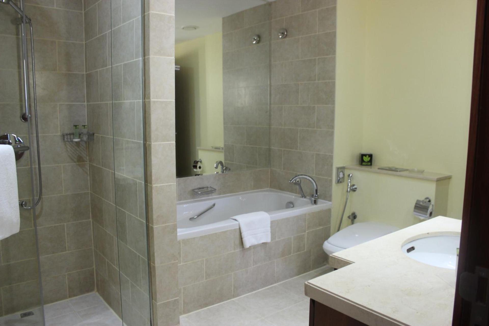Ramada by Wyndham Downtown Dubai — 3