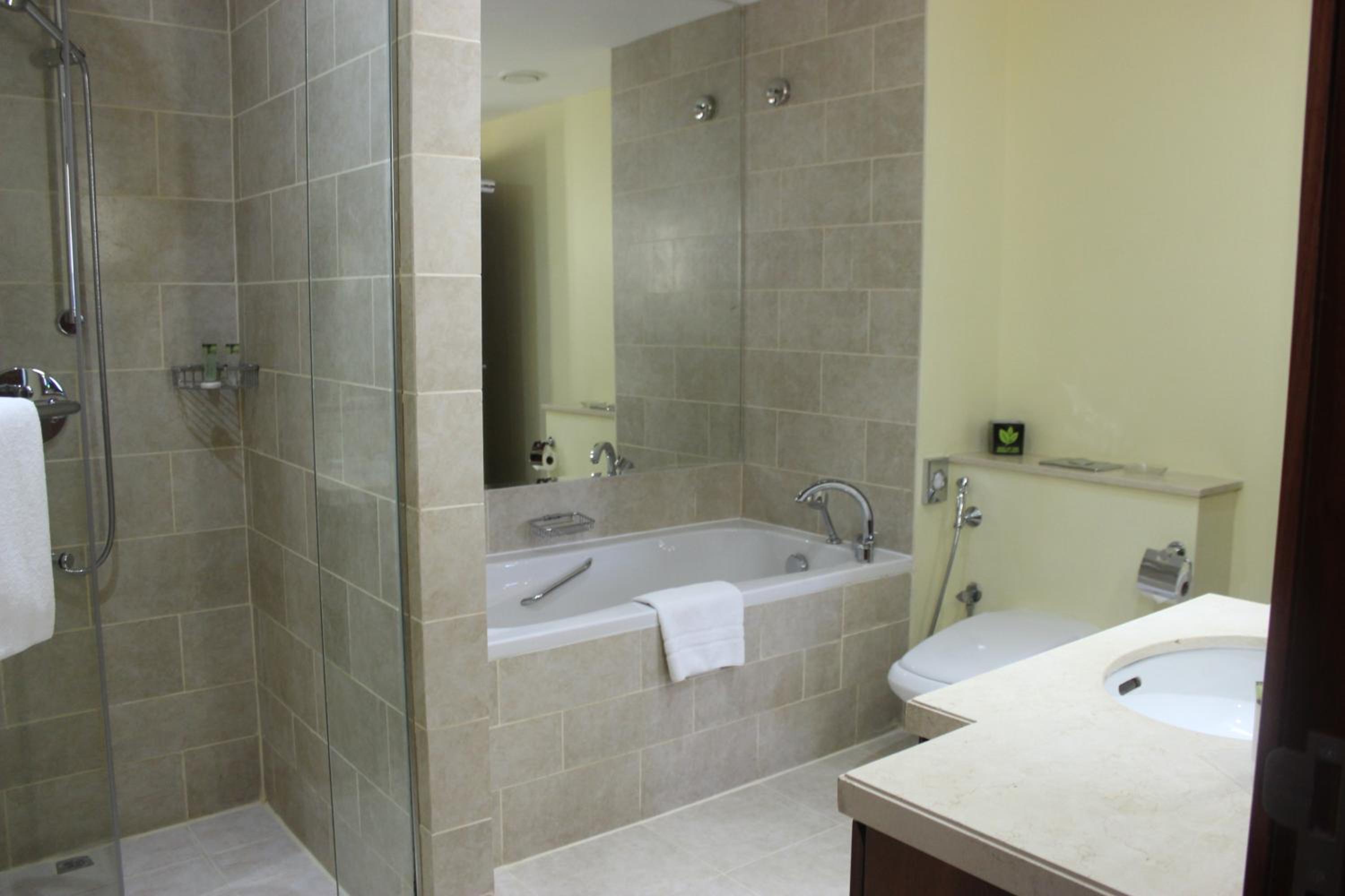 Ramada by Wyndham Downtown Dubai — 3