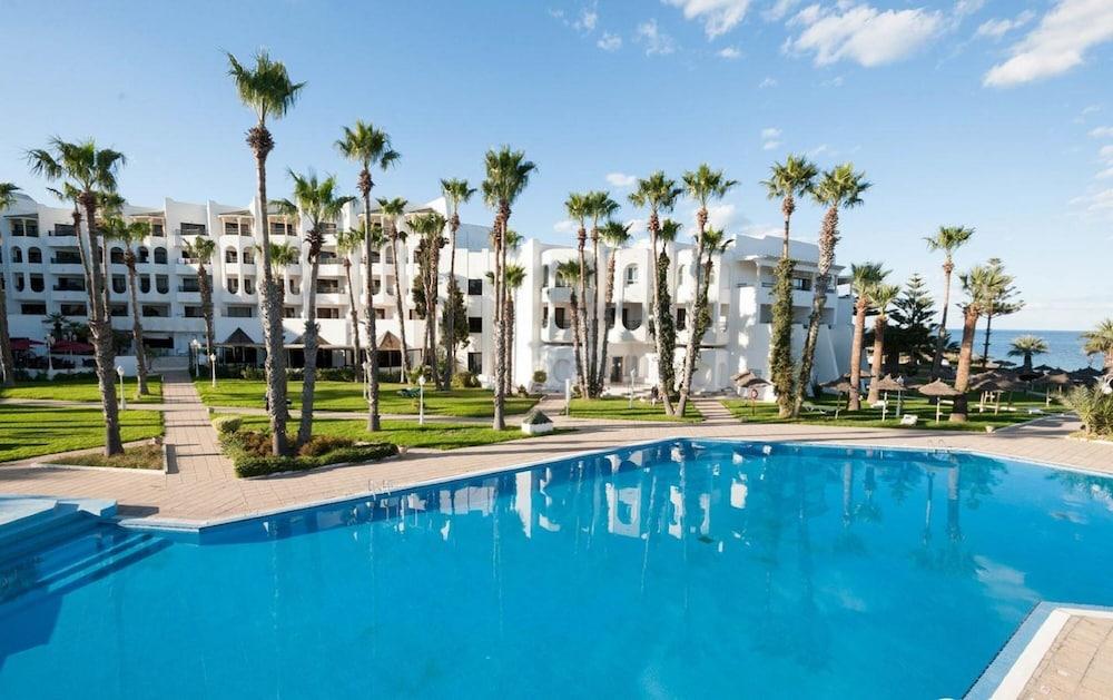 ORIENT PALACE HOTEL 891555 — 4