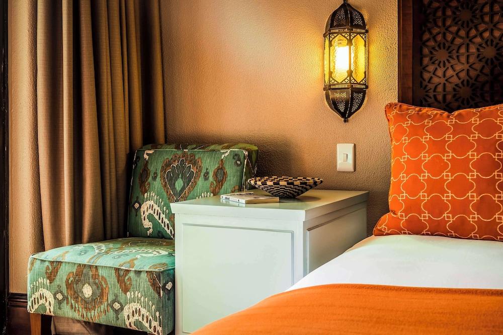 Avani Victoria Falls Resort — 1