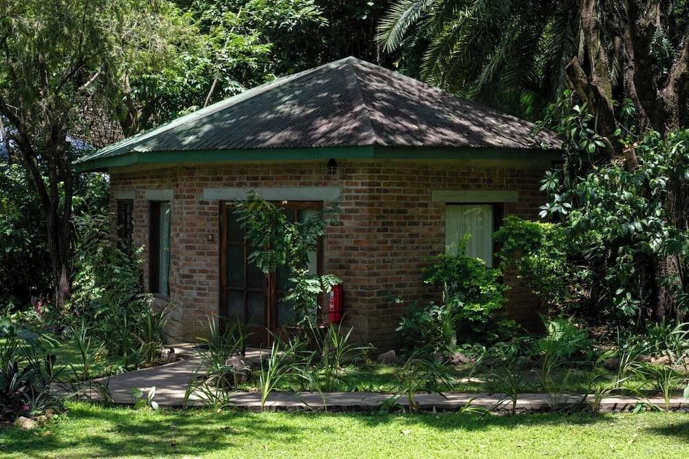 Mount Meru Game Lodge — 1