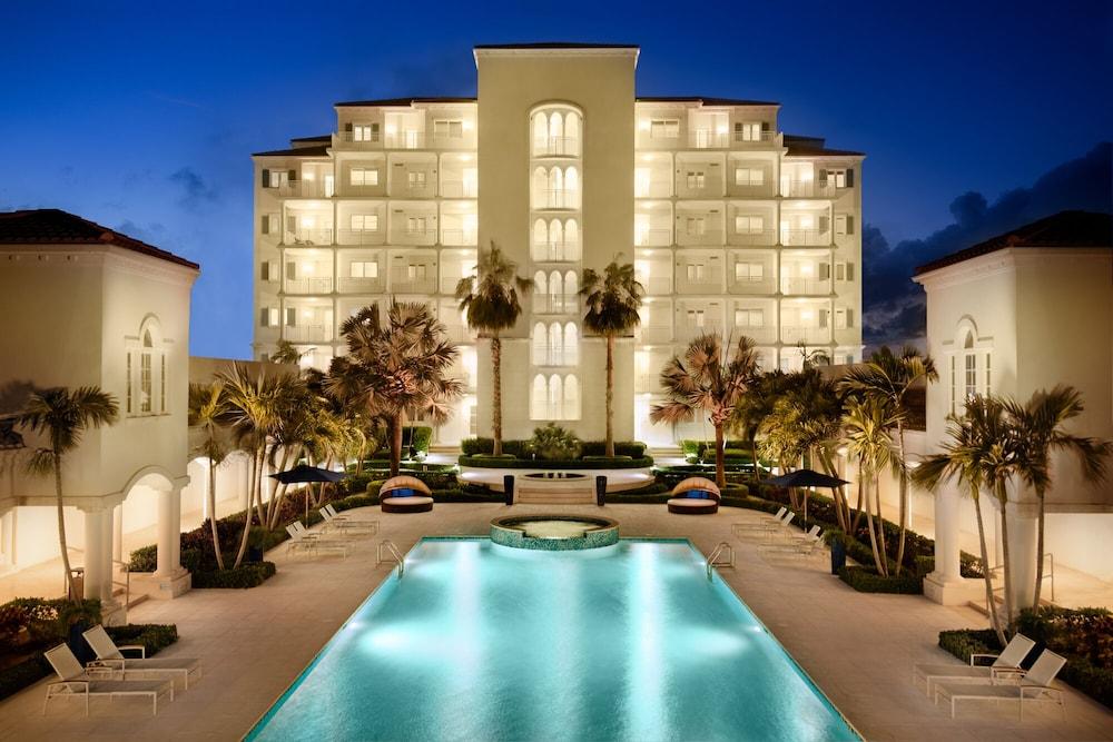 The Venetian on Grace Bay — 1