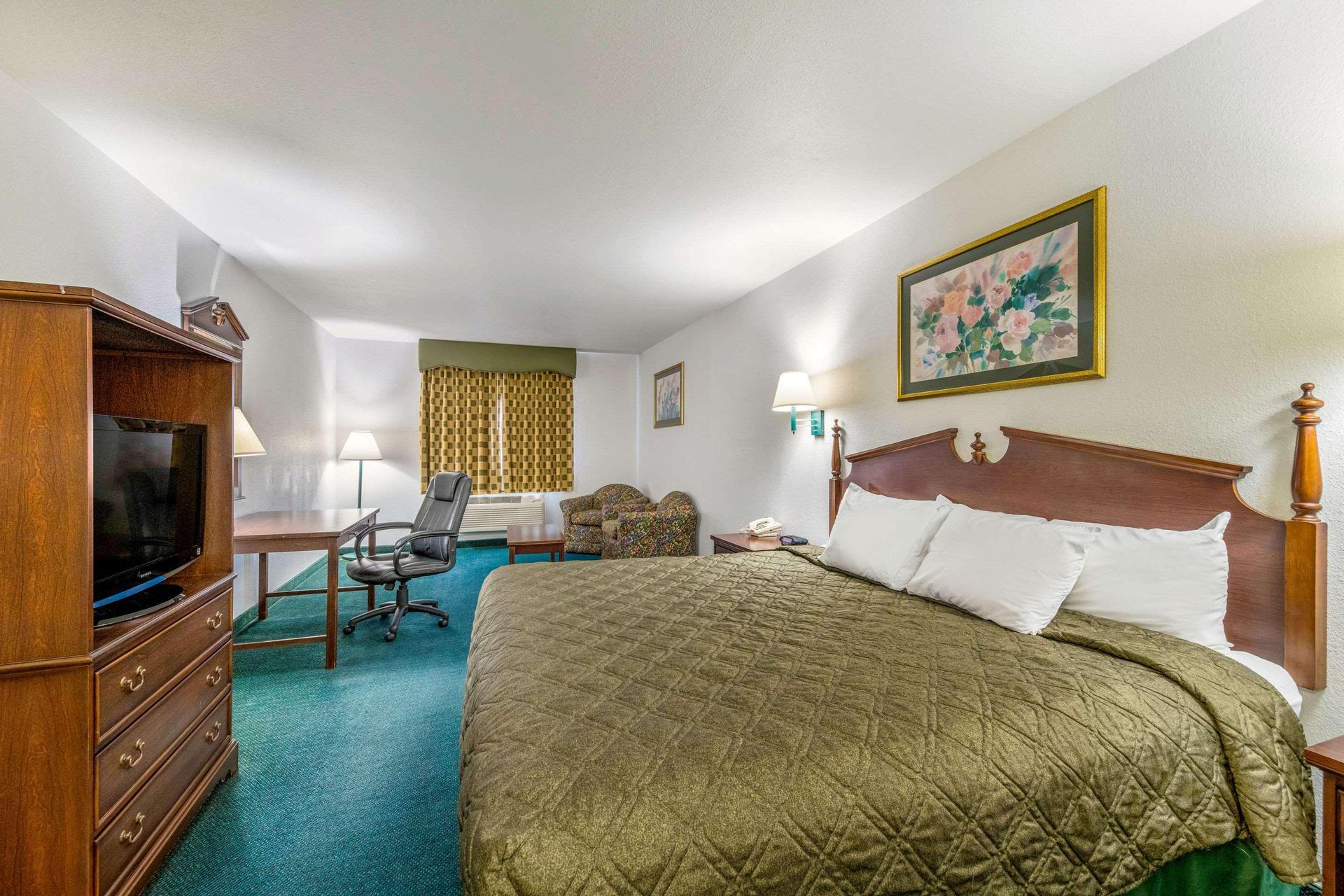 Rodeway Inn Decatur — 6