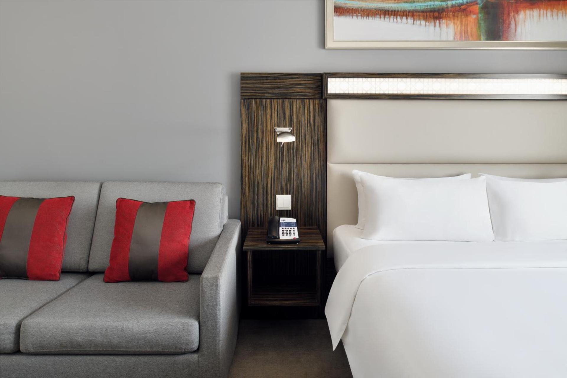 Holiday Inn Express Dubai Internet City — 10