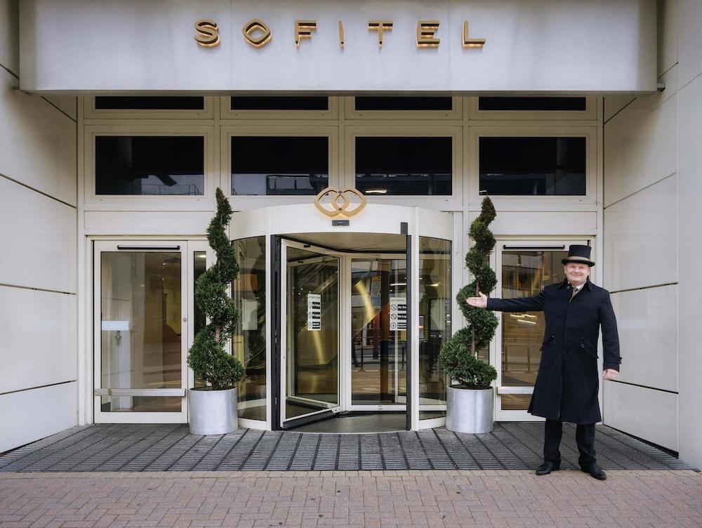 SOFITEL LONDON GATWICK — 4