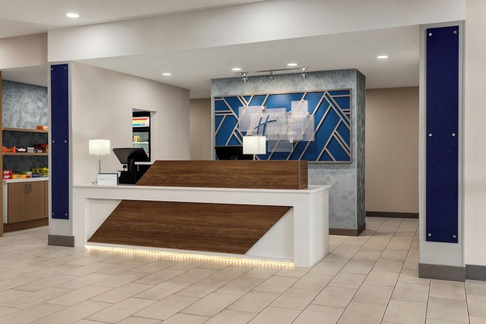 HOLIDAY INN EXPRESS HOTEL AND SUITES FORREST CITY — 7