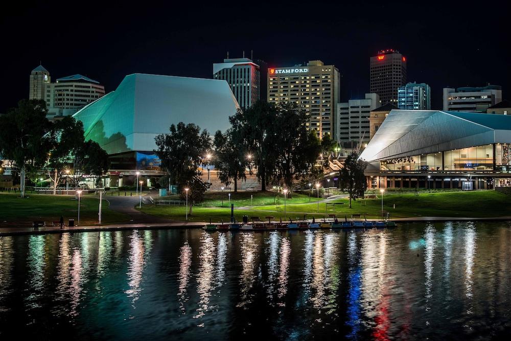 Stamford Plaza Adelaide 1364 — 1