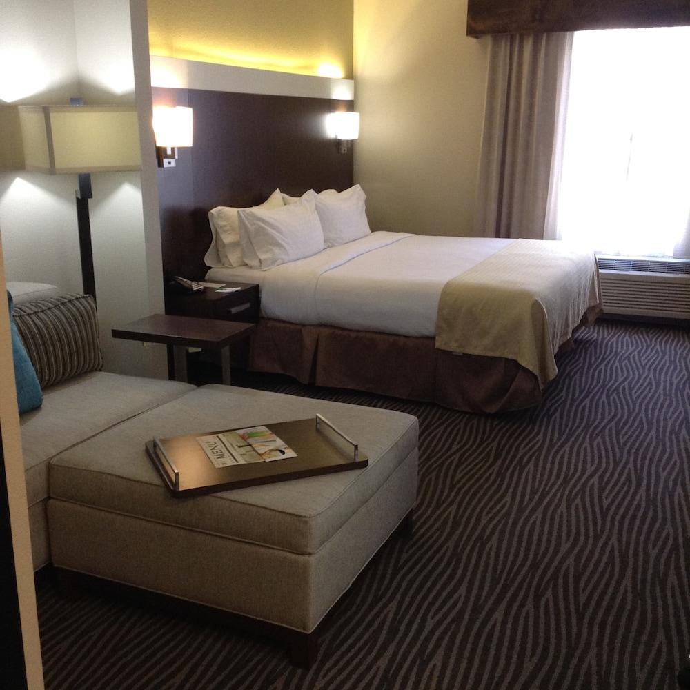 Holiday Inn El Paso Airport — 9