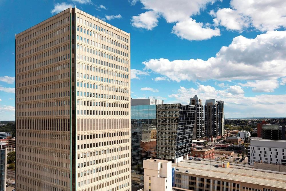 CALGARY MARRIOTT DOWNTOWN HOTEL 83602 — 4