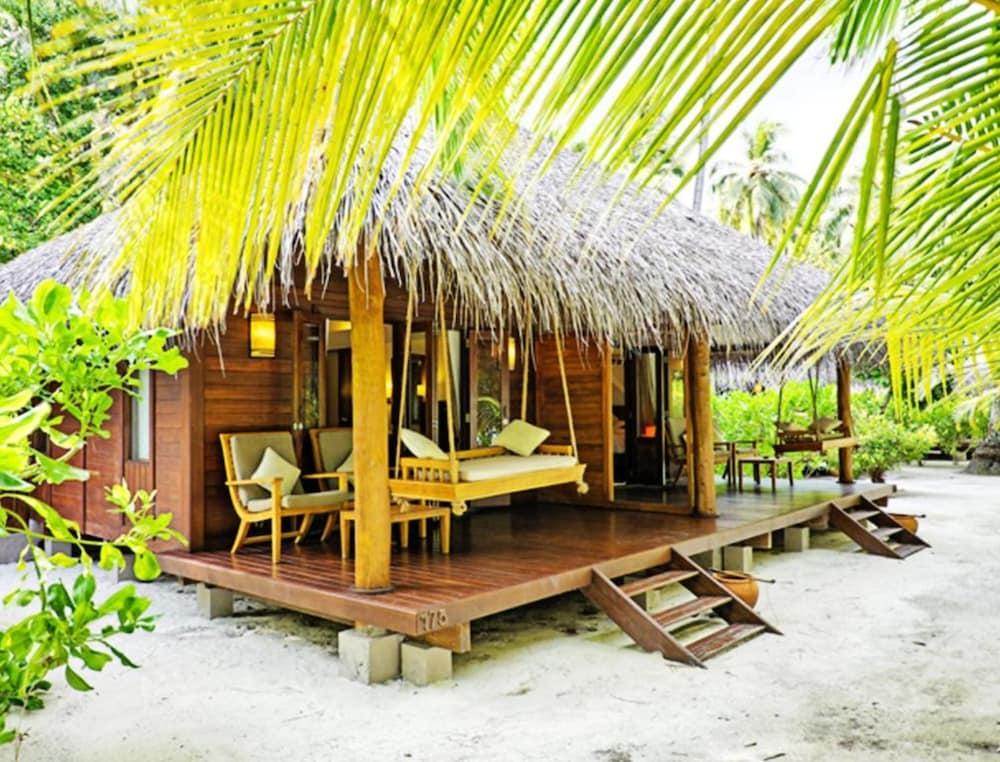 Medhufushi Island Resort 70464 — 10