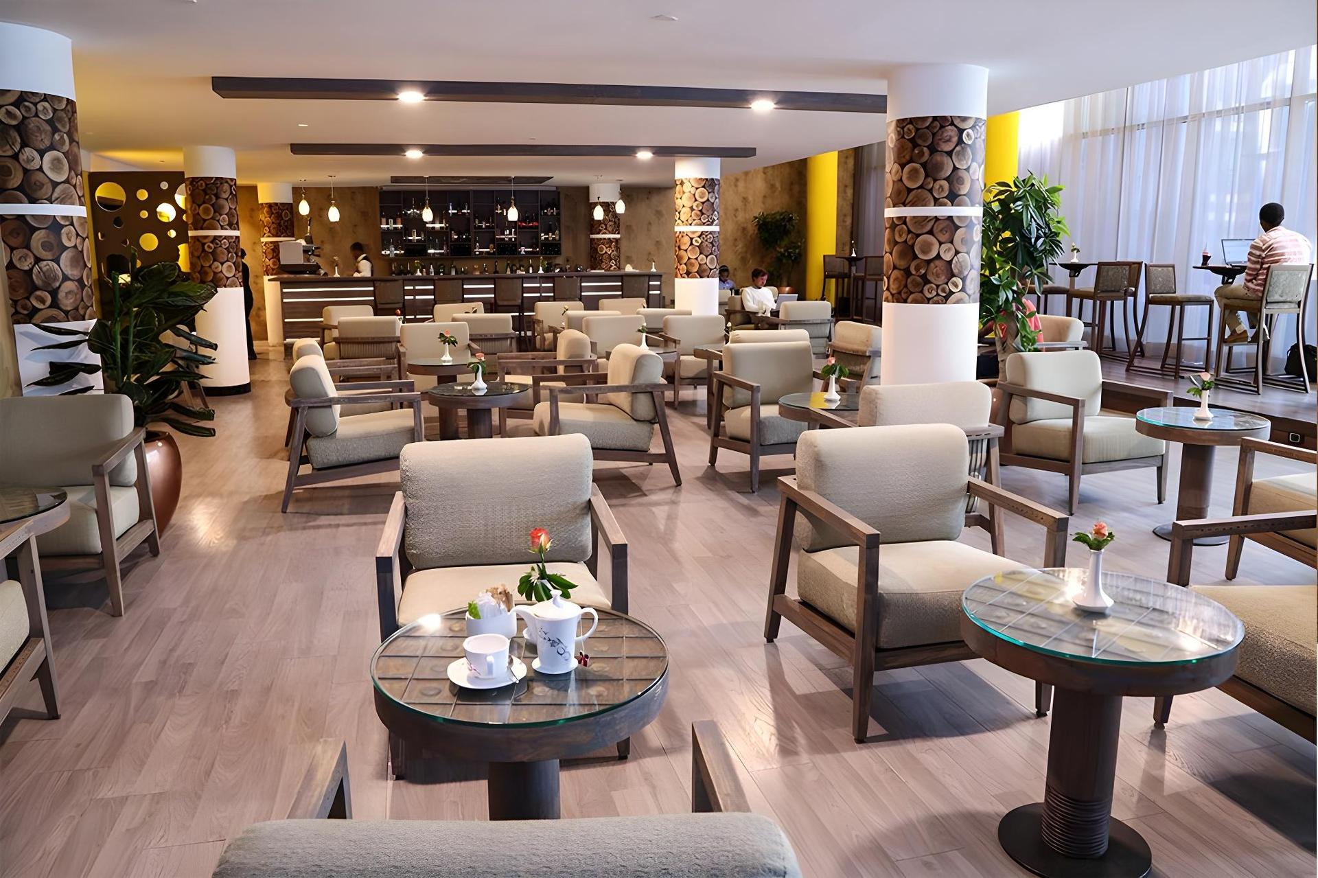 Jupiter International Hotel Cazanchise — 1