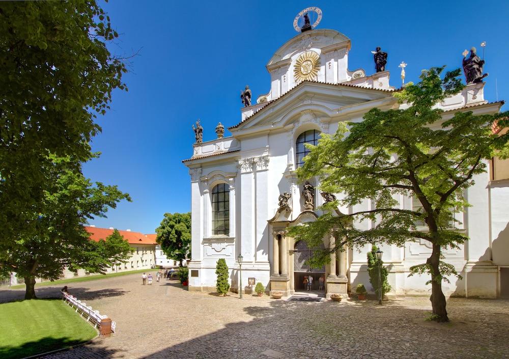 Monastery Hotel 99402 — 4