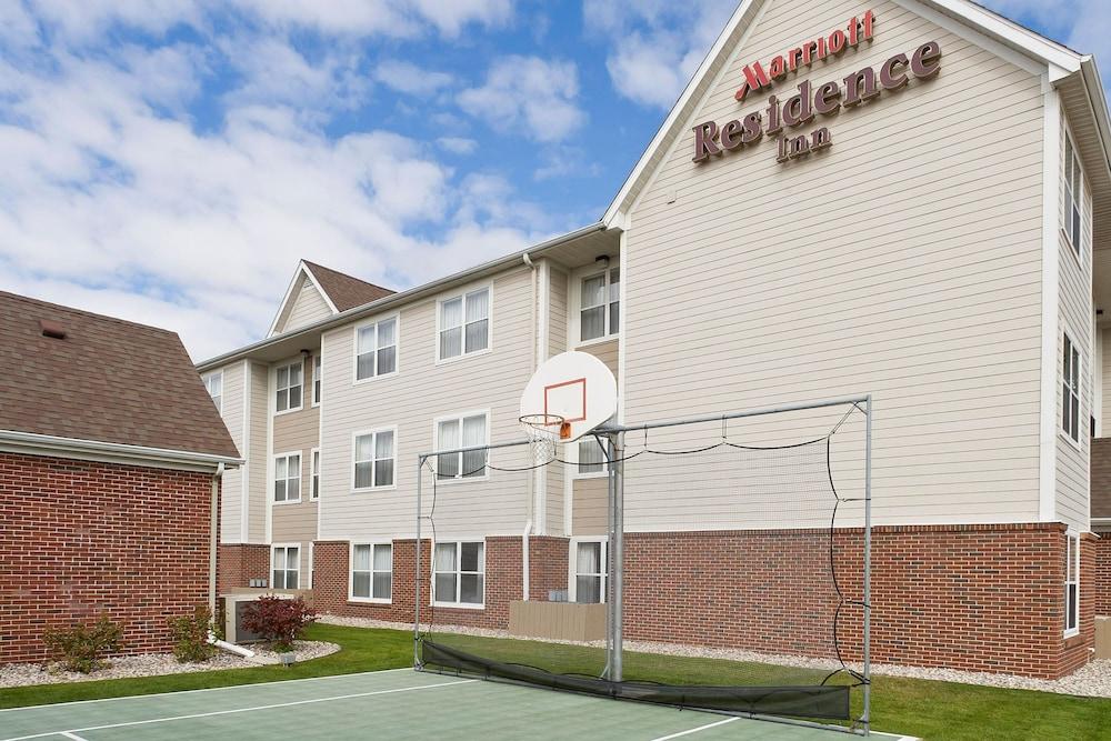 MainStay Suites Appleton Airport - Fox River Mall Area — 1