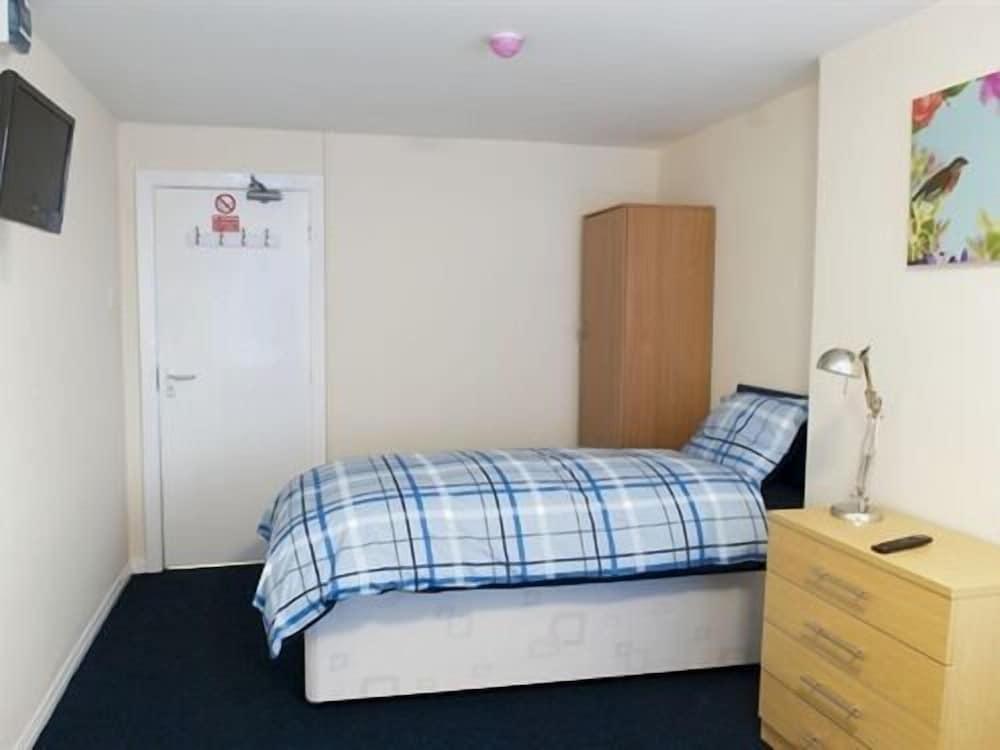 Liverpool Gateway B&amp;B — 3