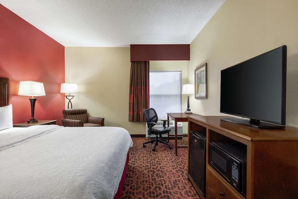 Hampton Inn Abilene — 6
