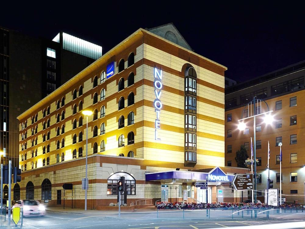 NOVOTEL BIRMINGHAM CENTRE — 1