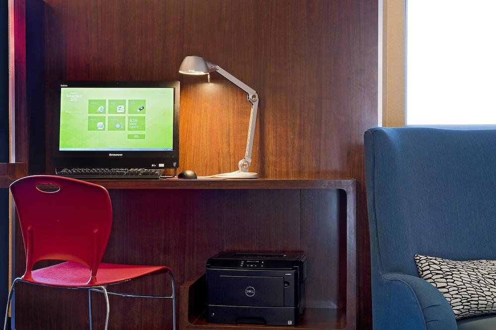 TownePlace Suites Dodge City — 5