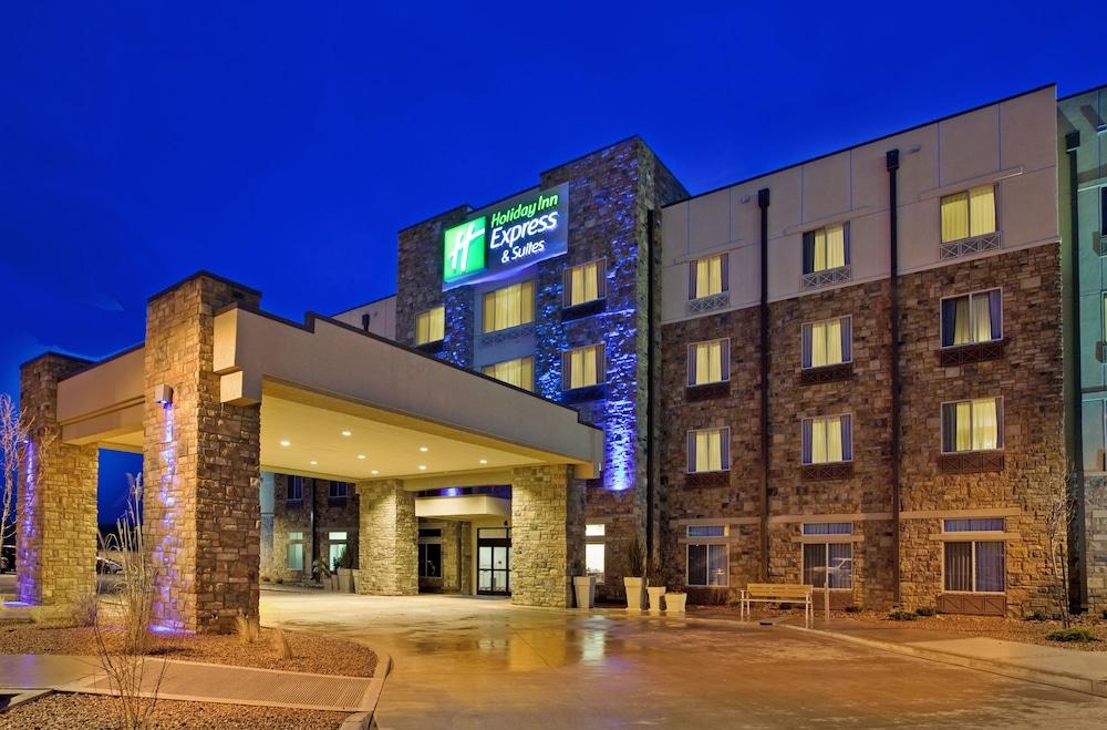 Holiday Inn Express Hotel & Suites Gallup East — 6