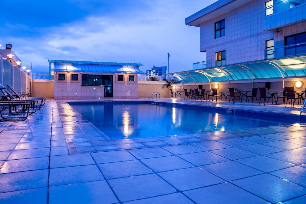 Protea Hotel By Marriott Lagos Kuramo Waters — 1