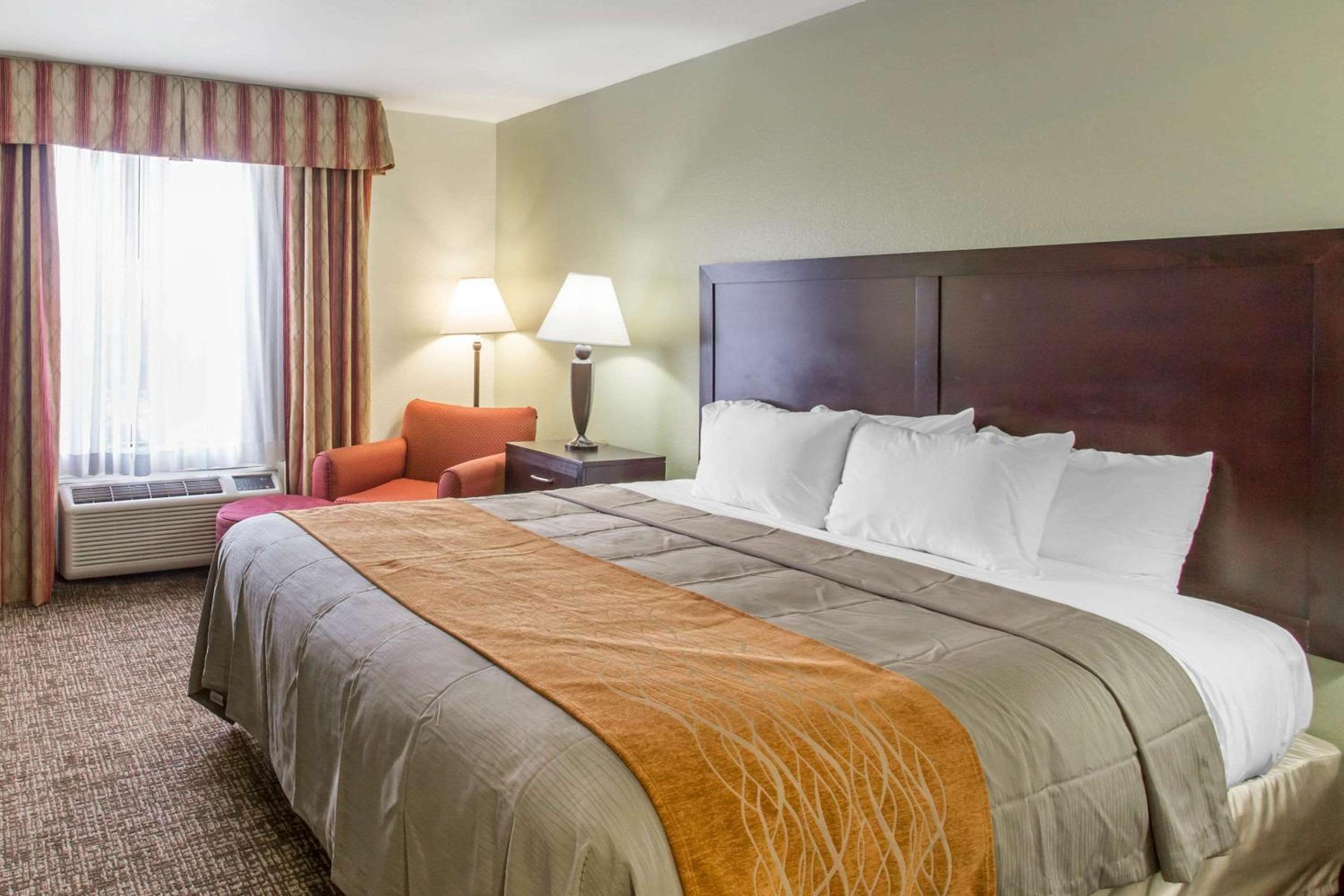 Comfort Inn Franklin Highway 96 — 9