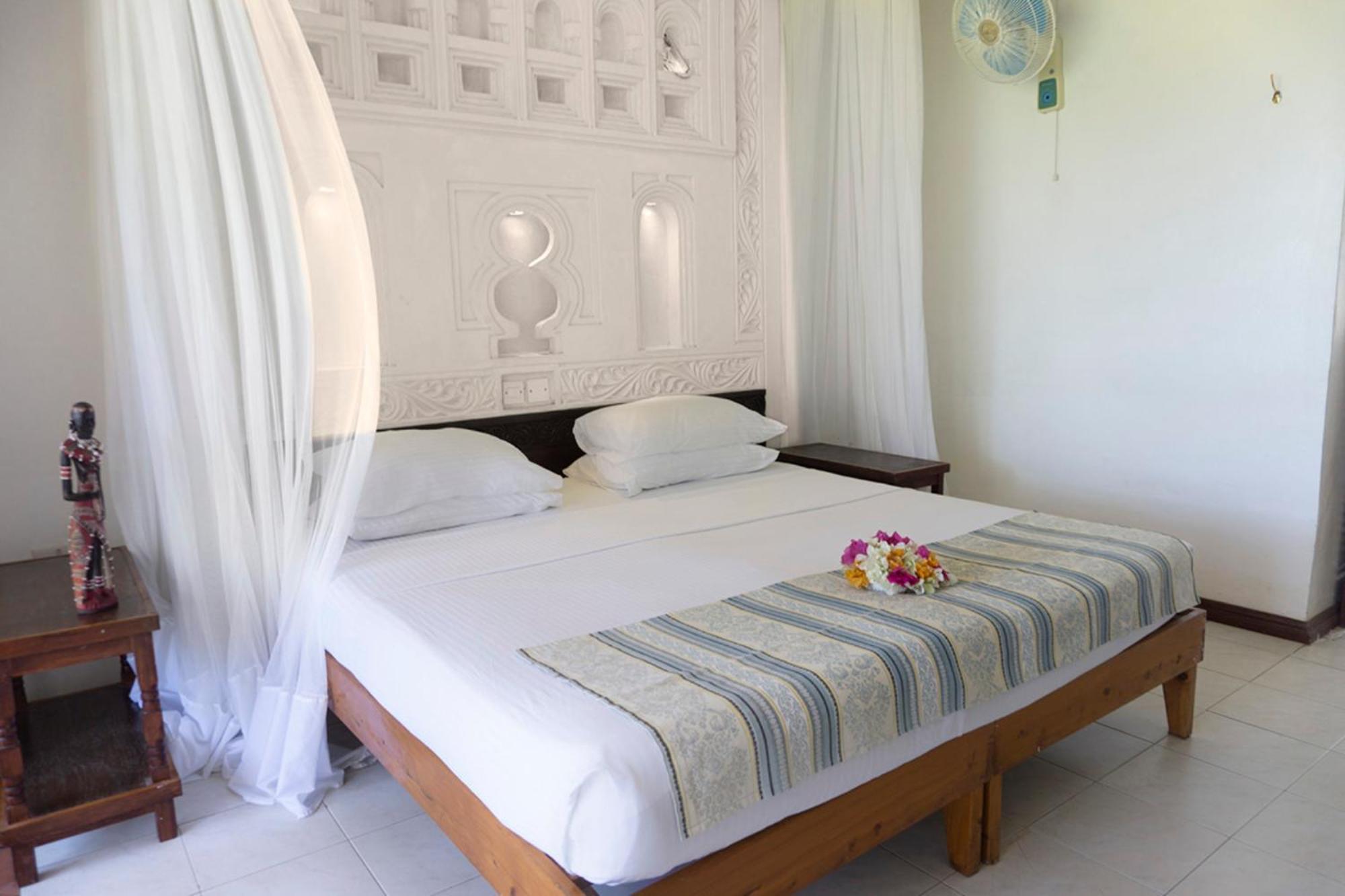 REEF HOTEL MOMBASA — 3