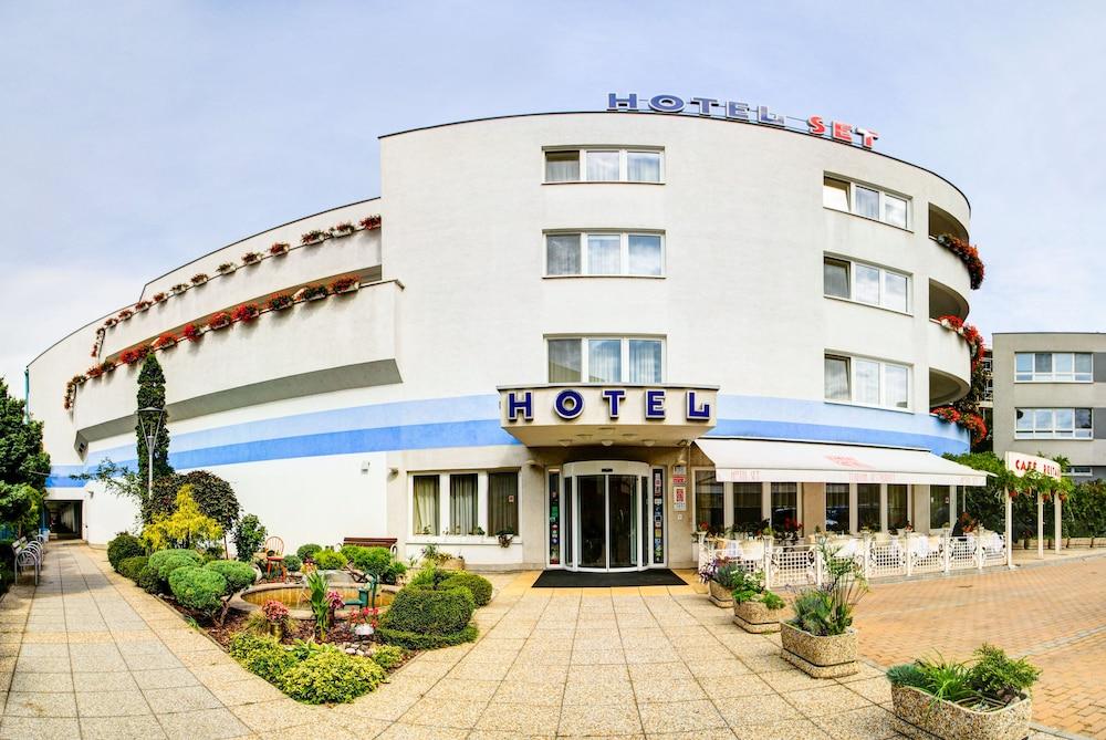 Hotel SET Bratislava 1083818 — 1