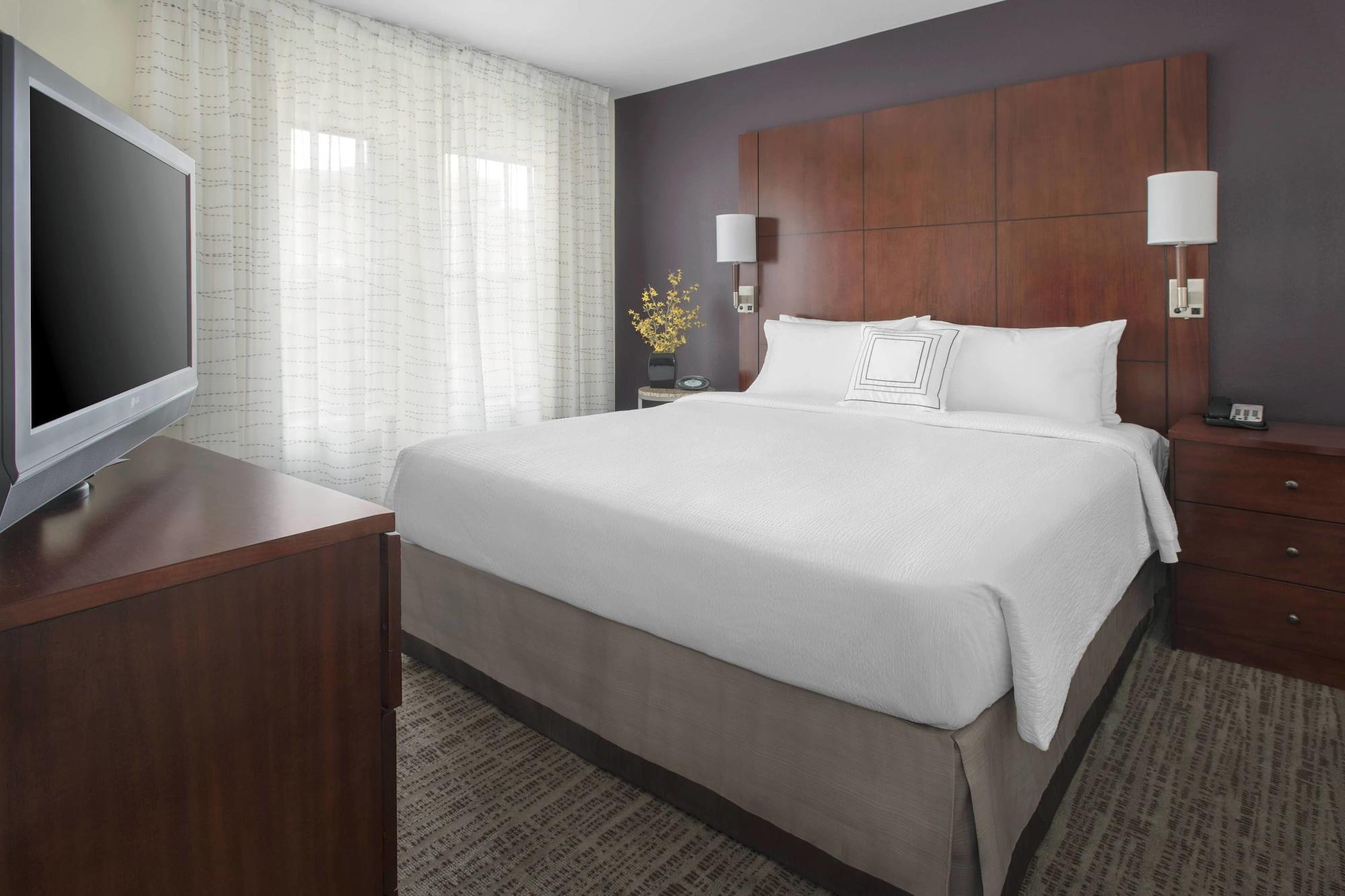 Residence Inn Alexandria Old Town South at Carlyle — 5