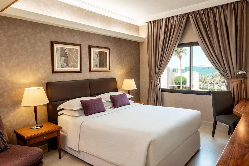 SHERATON RIYADH HOTEL AND TOWERS — 10