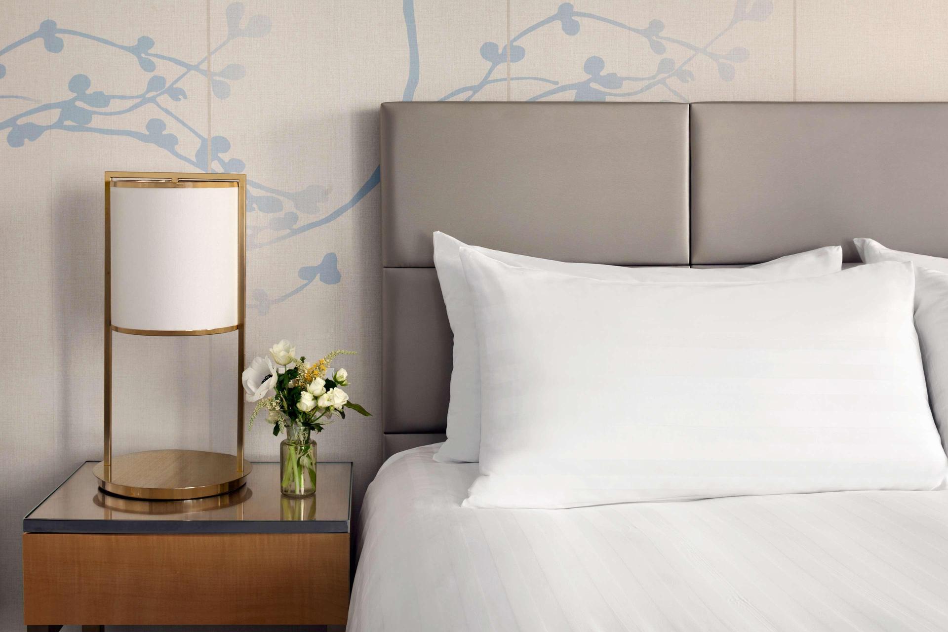 Shangri-La Sydney — 1