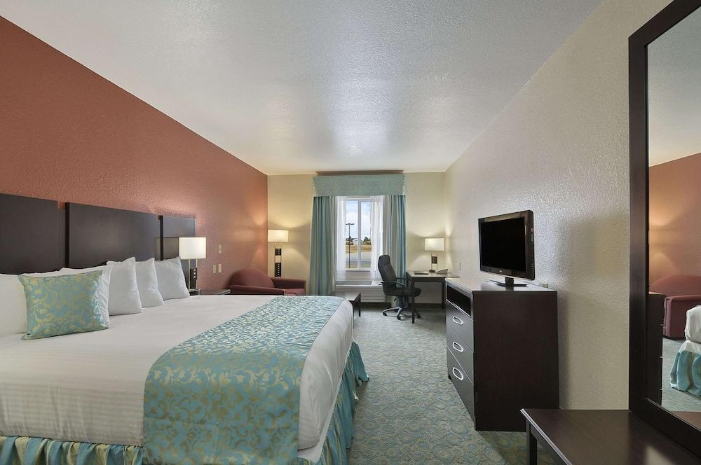 Ramada By Wyndham South Waco — 9