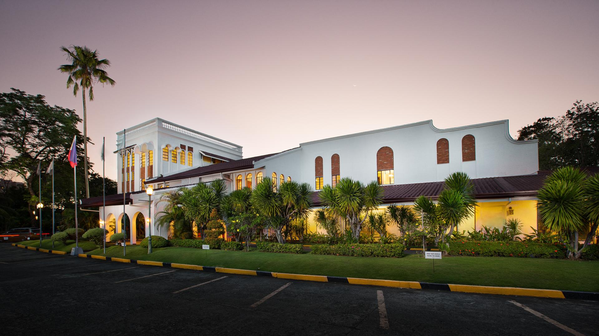 Montebello Hotel 20614 — 4
