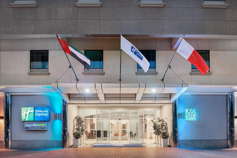 Holiday Inn Express Dubai Safa Park — 7
