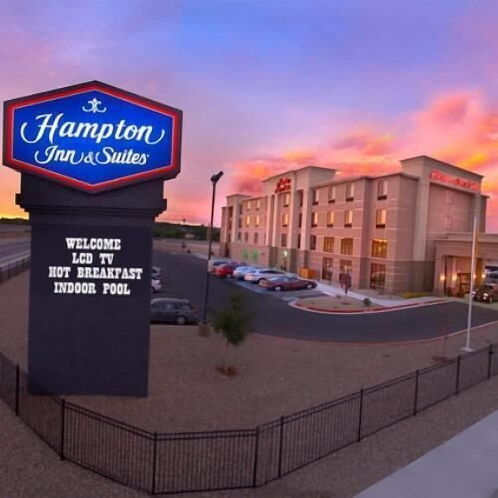 Hampton Inn & Suites Farmington, NM — 1