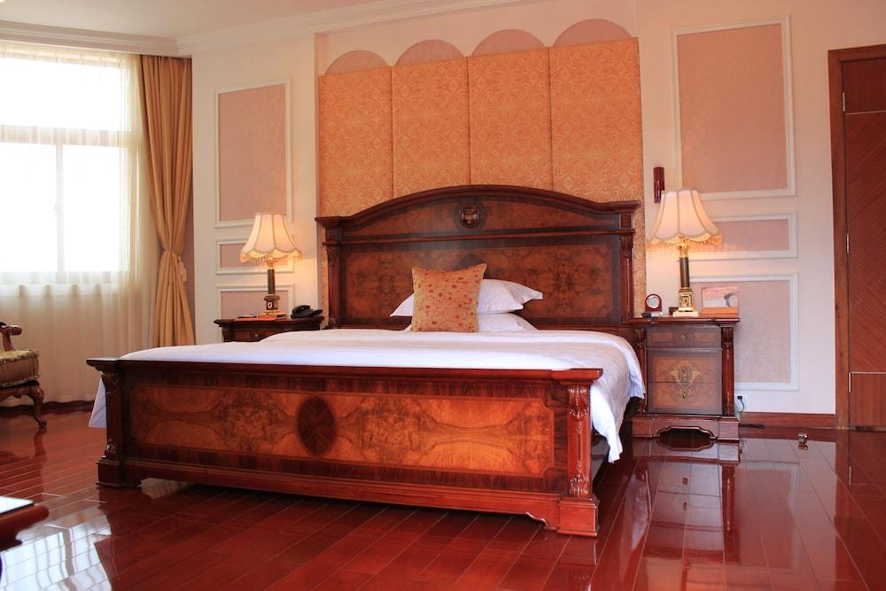 Madagascar Golden Peacock Hotel — 5