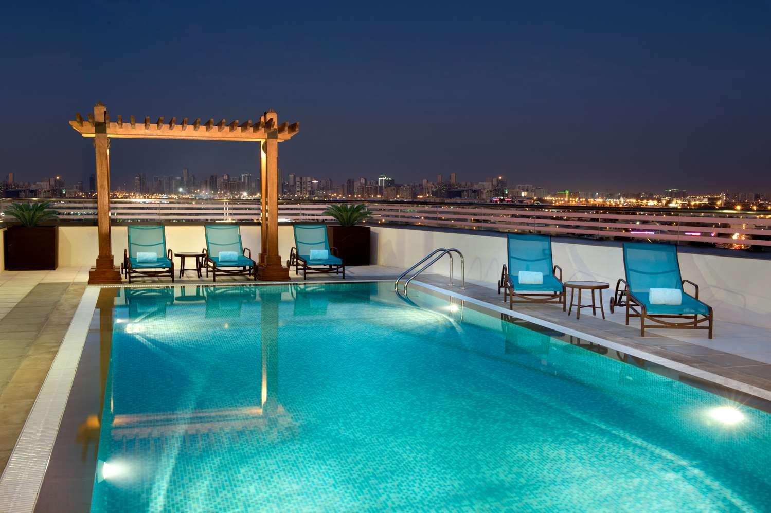 Hilton Garden Inn Dubai Deira — 4